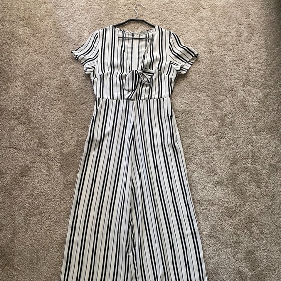 Stripe a Pose Jumpsuit - Picture 4 of 4
